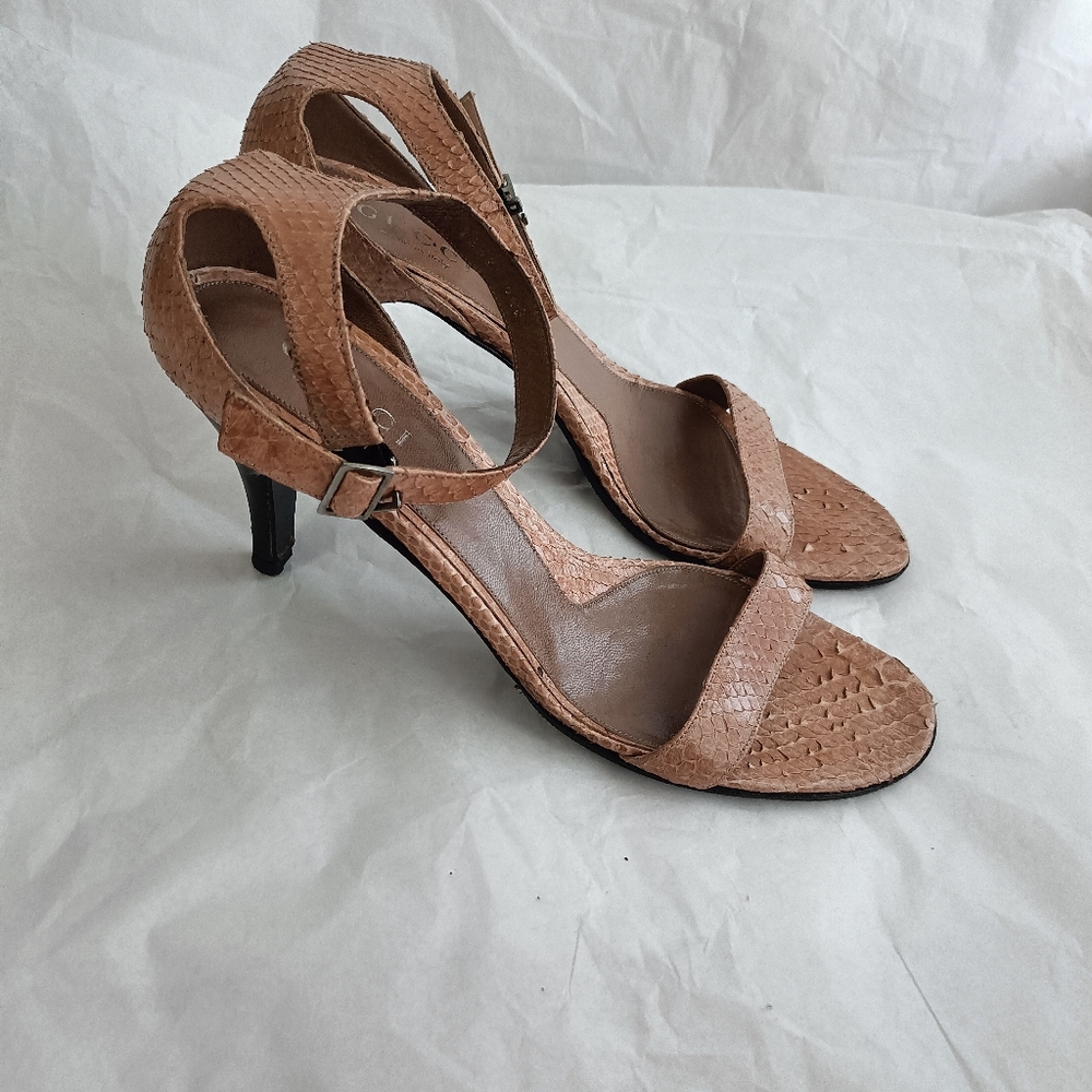 Gucci Sandal luxury  Snake Skin Ankle Strap Heels sz 8.5B - Picture 7 of 15